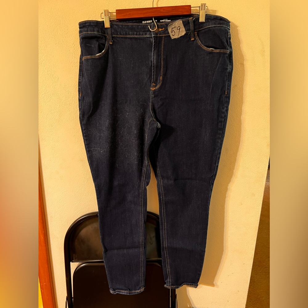 Women’s old navy super skinny jeans size 18